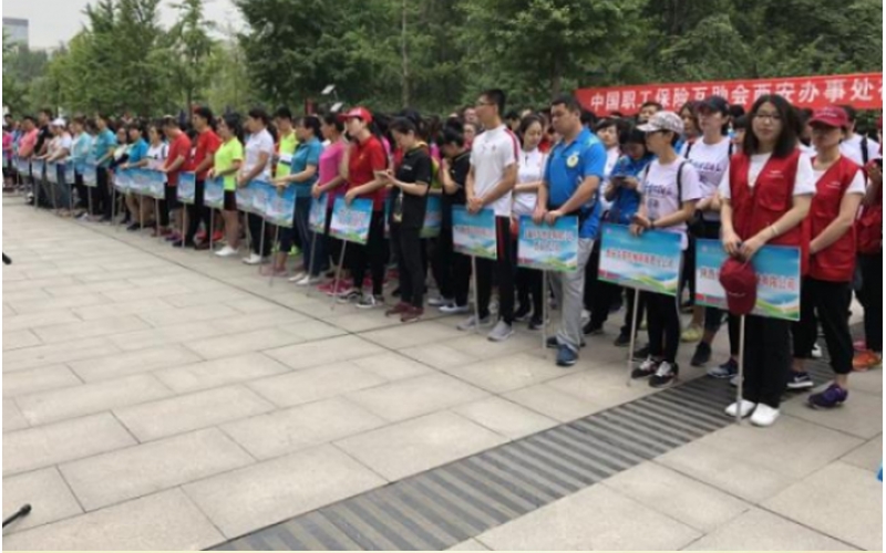 &ldquo;绳&rdquo;采飞扬 跳动健康